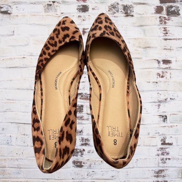 Cheetah Print Flats - Picture 1 of 2
